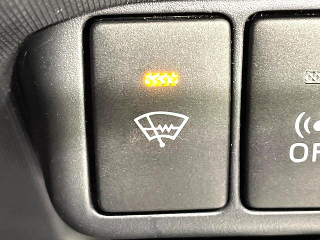 アクア Ｇ　Ｇ’ｓ　純正ナビ　バックカメラ　禁煙車　ＥＴＣ　Ｂｌｕｅｔｏｏｔｈ再生　シートヒーター　クルーズコントロール　スマートキー　ＬＥＤヘッド　純正１７インチＡＷ　オートライト　オートエアコン　ＣＤ／ＤＶＤ再生（40枚目）