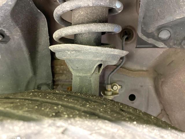 Ｎ－ＢＯＸカスタム Ｇ・ターボＬパッケージ　純正８型ナビ　バックカメラ　禁煙車　両側電動ドア　クルコン　スマートキー　ＨＩＤヘッド　ハーフレザー　フルセグ　Ｂｌｕｅｔｏｏｔｈ再生　ＥＴＣ　純正１５インチアルミ　オートライト／エアコン（20枚目）