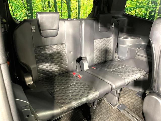 ヴォクシー ハイブリッドＳ－Ｚ　純正１０．５型ナビ　バックカメラ　後席モニター　禁煙車　セーフティセンス　レーダークルーズ　ブラインドスポットモニター　両側電動ドア　ハーフレザー　　ドラレコ　フルセグ　Ｂｌｕｅｔｏｏｔｈ再生　ＥＴＣ（12枚目）