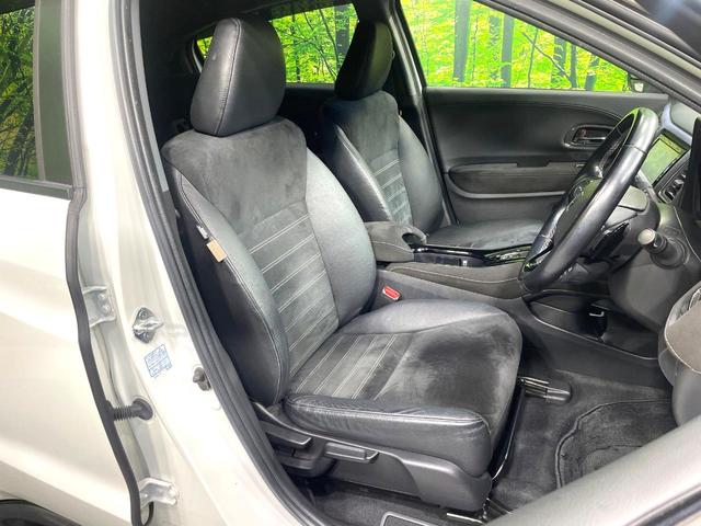 ヴェゼル ハイブリッドＲＳ・ホンダセンシング　純正ナビ　バックカメラ　禁煙車　ホンダセンシング　レーダークルーズコントロール　ＥＴＣ　シートヒーター　Ｂｌｕｅｔｏｏｔｈ再生　フルセグＴＶ　ＬＥＤヘッド／フロントフォグライト　スマートキー（10枚目）