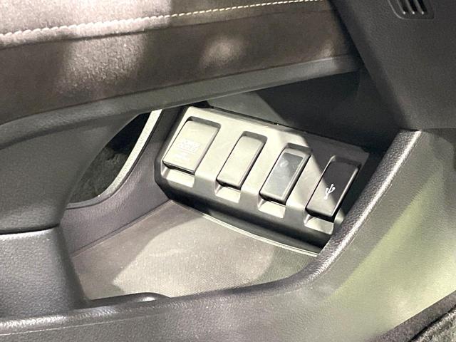 ヴェゼル ハイブリッドＲＳ・ホンダセンシング　純正ナビ　バックカメラ　禁煙車　ホンダセンシング　レーダークルーズコントロール　ＥＴＣ　シートヒーター　Ｂｌｕｅｔｏｏｔｈ再生　フルセグＴＶ　ＬＥＤヘッド／フロントフォグライト　スマートキー（44枚目）