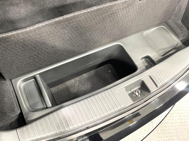 ヴェゼル ハイブリッドＲＳ・ホンダセンシング　純正ナビ　バックカメラ　禁煙車　ホンダセンシング　レーダークルーズコントロール　ＥＴＣ　シートヒーター　Ｂｌｕｅｔｏｏｔｈ再生　フルセグＴＶ　ＬＥＤヘッド／フロントフォグライト　スマートキー（48枚目）