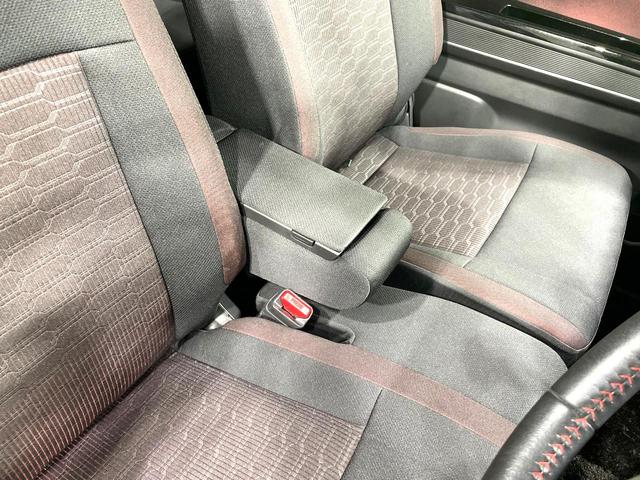 ワゴンＲスティングレー ハイブリッドＴ　純正ナビ　全周囲カメラ　禁煙車　衝突被害軽減システム　シートヒーター　ＬＥＤヘッド／フロントフォグライト　フルセグＴＶ　Ｂｌｕｅｔｏｏｔｈ再生　クルーズコントロール　スマートキー　純正１５インチＡＷ（42枚目）