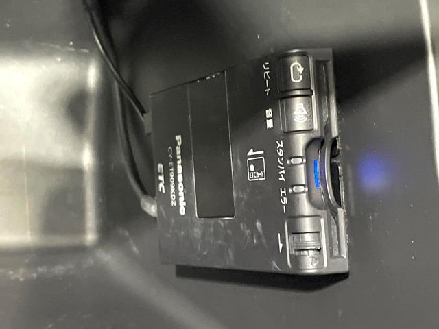 Ｎ－ＷＧＮカスタム Ｇ・Ａパッケージ　ＳＤナビ　禁煙車　衝突軽減装置　クルーズコントロール　スマートキー　ハーフレザー　ＨＩＤヘッド　フルセグ　Ｂｌｕｅｔｏｏｔｈ再生　ＥＴＣ　オートライト／エアコン　純正１４インチアルミ（4枚目）