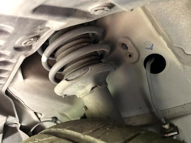 スペーシアカスタム ハイブリッドＸＳ　両側電動ドア　純正ＳＤナビ　全周囲カメラ　衝突被害軽減システム　禁煙車　ハーフレザーシート　シートヒーター　コーナーセンサー　スマートキー　ＬＥＤヘッド　ＥＴＣ　純正１５インチアルミ（20枚目）