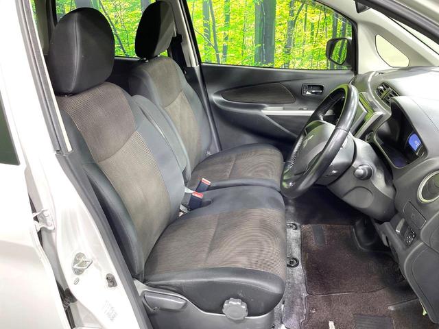 ｅＫカスタム Ｔ　ターボ　ｃｌａｒｉｏｎナビ　バックカメラ　禁煙車　ＥＴＣ　スマートキー　ＨＩＤヘッドライト　オートライト　オートエアコン　純正１４インチＡＷ　ＣＤ／ＤＶＤ再生（8枚目）