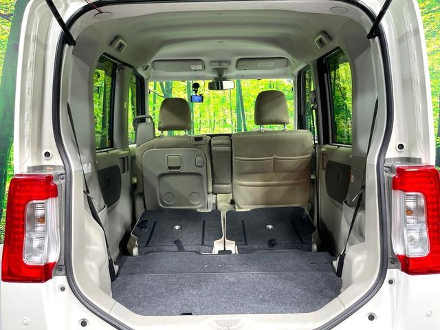 普段のお買い物や通勤、送迎等に十分な荷室スペースを確保しております。セカンドシートを倒すと、大きな荷物の積載も可能です♪