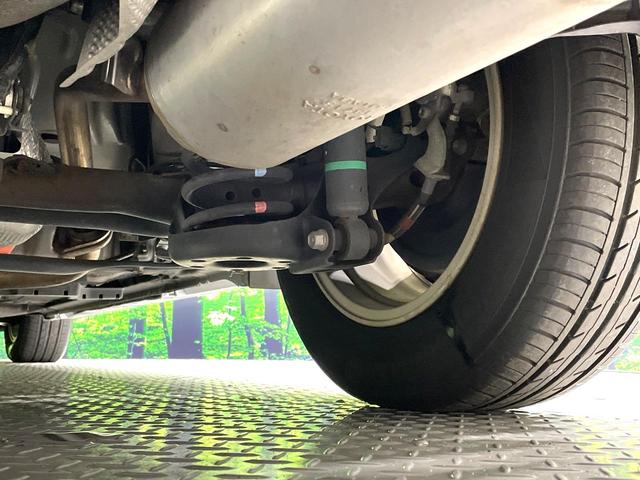 プリウス Ｓ　純正ナビ　バックカメラ　禁煙車　ＨＩＤヘッド　フルセグ　Ｂｌｕｅｔｏｏｔｈ再生　ＥＴＣ　スマートキー　オートライト／エアコン　純正１５インチアルミ　盗難防止システム　横滑り防止装置（21枚目）