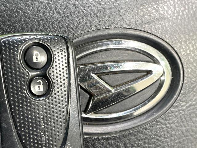 �y�L�[�t���[�V�X�e���z�J�o����|�P�b�g�ɓ��ꂽ�܂܂ł��h�A�̎{���E�������\�ȃX�}�[�g�L�[�𑕔��B�G���W���̃I���E�I�t�����J�M�����o���K�v����������Ƃ��Ă��֗��ł���