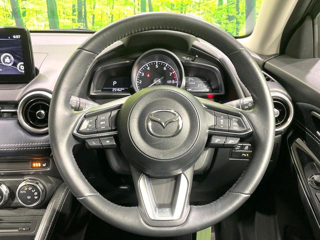 �y�����v�����X�e�A�����O�z�㎿�Ȋv���g�p���邱�ƂŁA��ɂ����������݂ƂĂ��^�]���₷���n���h���ł���