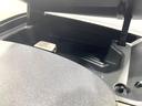 ハイブリッドＺ　禁煙車　両側電動スライドドア　セーフティセンス　純正１０．５型ディスプレイオーディオ　レーダークルーズ　バックカメラ　ＥＴＣ２．０　Ｂｌｕｅｔｏｏｔｈ接続　フルセグ　シートヒーター　ＬＥＤヘッド（31枚目）