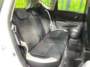 後部座席も気になるようなキズ・汚れやへたり等、大きなダメージはなく、良好な状態です。
