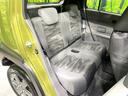 後部座席も気になるようなキズ・汚れやへたり等、大きなダメージはなく、良好な状態です。