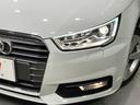 【HIDヘッドライト】非常に明るく前方を照らしてくれるので、悪天候や夜間の走行時も視界良好で安心してお乗りいただけます。