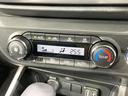 【オートエアコン】一度お好みの温度に設定すれば、車内の温度を検知し風量や温度を自動で調整。暑い…寒い…と何度もスイッチ操作をする必要はありません。快適な車内空間には必須の機能ですね♪