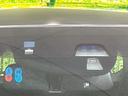 【シティブレーキアクティブシステム】低速走行中に前方の車両等を認識し、衝突しそうな時は警報とブレーキで衝突回避と被害軽減をアシスト。より安全にドライブをお楽しみいただけます。