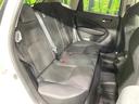 広々とした2列目シートは居住性が高く、居心地も快適!友達や家族とのお出かけにぴったりです。ベビーシートやチャイルドシート使用時も快適にお過ごしいただける十分な空間を確保しています。