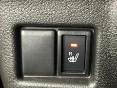 【シートヒーター】寒い日に重宝するシートヒーター！エアコンより早く温まってくれるので寒がりの人も安心ですね♪エアコンの温風は乾燥するから苦手、という方にもをおすすめです。 7