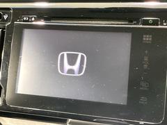 【ディスプレイオーディオ】視認性が高いディスプレイオーディオを装備♪操作性も良好で直感的なソース選択が可能です。 4