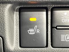 【シートヒーター】寒い日に重宝するシートヒーター！エアコンより早く温まってくれるので寒がりの人も安心ですね♪エアコンの温風は乾燥するから苦手、という方にもをおすすめです。 7