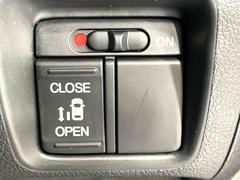 �ڥѥ���饤�ɥɥ��ۥ��ޡ��ȥ����䱿ž�ʤΥ����å��ǥ��饤�ɥɥ��γ��Ĥ���ǽ����ư�������Ϥ�����ƥɥ��򳫤���ɬ�פ�̵���������������ͤǤ⡢�Ť���ʪ����äƤ������饯�˳����Ĥ�Ǥ��ޤ��� 5