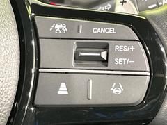 �ڥ����ץƥ��֥��롼������ȥ�����۹�®ƻϩ�Ǥ�Ĺ��Υ���Ԥ��ڤˡ�����ư��®�٤��ݤĥ��롼������ȥ����뤬�����ͷڸ������ƥ��Ϣ�Ȥ��������μ�ξ���Τ��Ƽִ֤��ݤĤ褦��®��Ĵ�ᤷ�Ƥ���ޤ����� 7