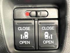 ��ξ¦�ѥ���饤�ɥɥ��ۥ��ޡ��ȥ����䱿ž�ʤΥ����å��Ǹ���ξ¦���饤�ɥɥ��γ��Ĥ���ǽ����ư�������Ϥ�����ƥɥ��򳫤���ɬ�פ�̵���������ʤ����ͤǤ��ñ�˳����Ĥ�Ǥ���Ŭ�Ǥ��� 3