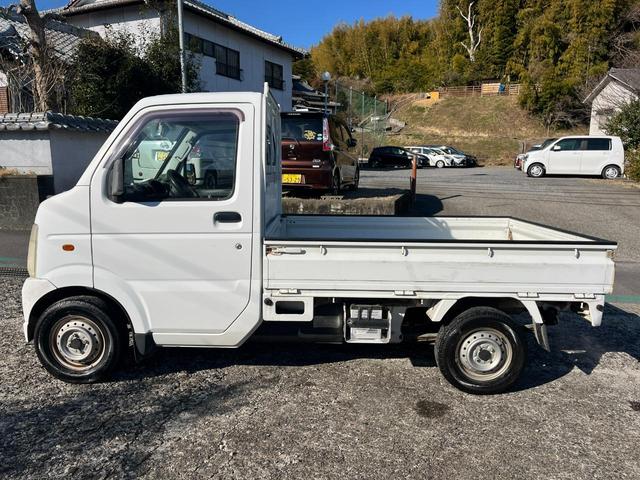 スクラムトラック ＫＣスペシャル　４ＷＤ　寒冷地仕様　パワーステアリング　エアコン　運転席＆助手席エアバッグ　三方開（7枚目）