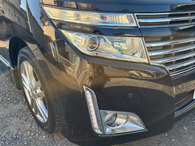 エルグランド 250ハイウェイスター アラウンドビューモニター 純正マルチナビ フリップダウンモニター TV走行中可 AC100V電源 助手席側電動スライドドア オートライト HID スマートキー2本 ETC オットマン(15枚目)