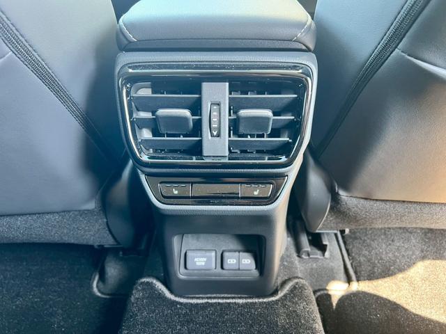 ＮＸ ＮＸ２５０　バージョンＬ　サンルーフ　三眼ＬＥＤ　本革シート　パノラミックビューモニター　純正１４インチナビオーディオ　フルセグＴＶ　アラウンドビューモニター　ｂｌｕｅｔｏｏｔｈ接続　ステアヒーター　ベンチレーション（17枚目）