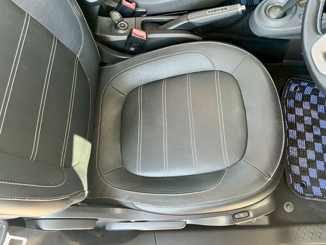 スマートフォーツーカブリオ ＢＲＡＢＵＳ　スポーツ　９インチパナソニックナビ　地デジ　バックカメラ（22枚目）