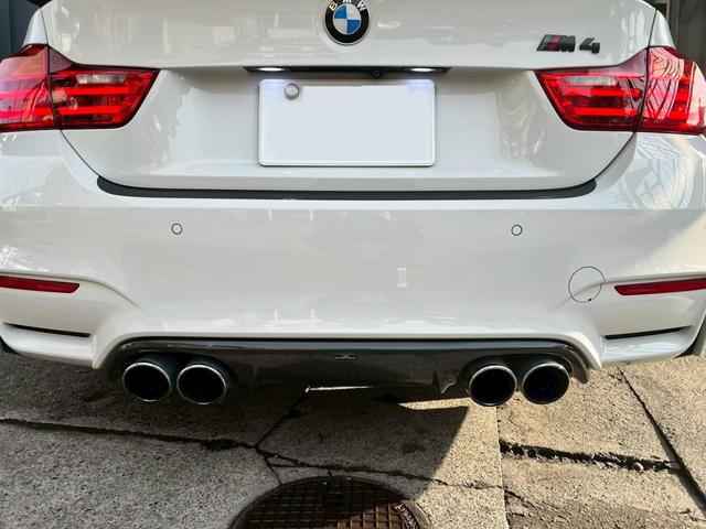 Ｍ４ Ｍ４クーペ　Ｍ４クーペ　ＡＣシュニッツァーコンプリートカー　２０インチ　カーボンフロントフリッパー　アンダースポイラー　フロントサイドウィングカナード　カーボンリアディフューザー　デュアルツインマフラー（3枚目）