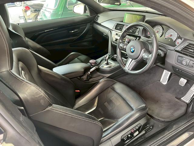 Ｍ４ Ｍ４クーペ　Ｍ４クーペ　ＡＣシュニッツァーコンプリートカー　２０インチ　カーボンフロントフリッパー　アンダースポイラー　フロントサイドウィングカナード　カーボンリアディフューザー　デュアルツインマフラー（7枚目）