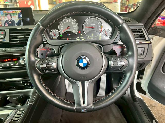 Ｍ４ Ｍ４クーペ　Ｍ４クーペ　ＡＣシュニッツァーコンプリートカー　２０インチ　カーボンフロントフリッパー　アンダースポイラー　フロントサイドウィングカナード　カーボンリアディフューザー　デュアルツインマフラー（23枚目）