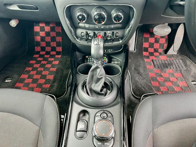 ＭＩＮＩ クーパー　クラブマン　１７インチアルミ　バックカメラ　地デジ（11枚目）