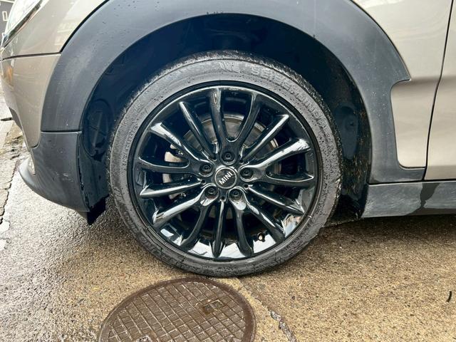 ＭＩＮＩ クーパー　クラブマン　１７インチアルミ　バックカメラ　地デジ（18枚目）