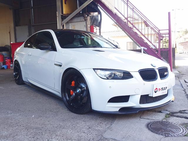 Ｍ３ Ｍ３クーペ　車高調　新品アドバンレーシング１９インチ　ＧｒｕｐｐｅＭカーボンラムエアシステム　可変バルブ付ワンオフマフラー　カーボンパーツ　アンドロイドオーディオ　オレンジカラーキャリパー（2枚目）