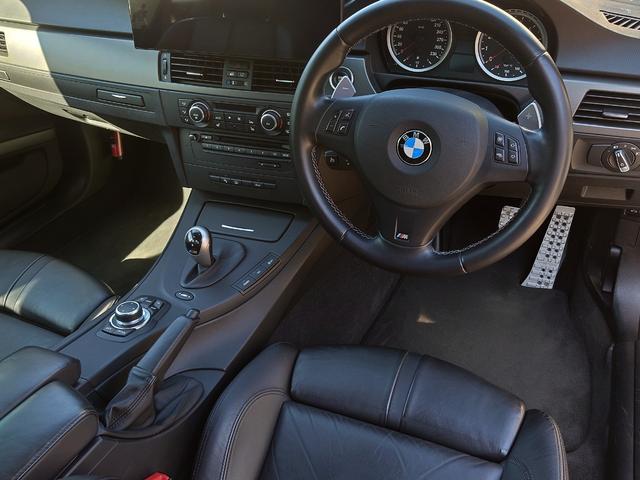 Ｍ３ Ｍ３クーペ　車高調　新品アドバンレーシング１９インチ　ＧｒｕｐｐｅＭカーボンラムエアシステム　可変バルブ付ワンオフマフラー　カーボンパーツ　アンドロイドオーディオ　オレンジカラーキャリパー（10枚目）