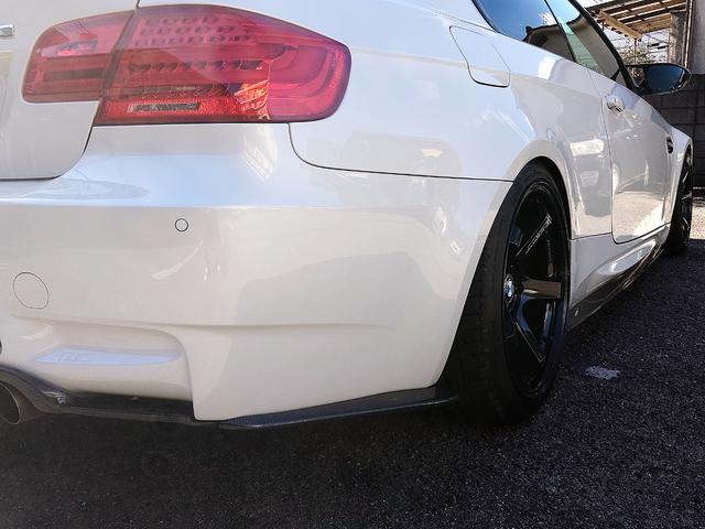 Ｍ３ Ｍ３クーペ　車高調　新品アドバンレーシング１９インチ　ＧｒｕｐｐｅＭカーボンラムエアシステム　可変バルブ付ワンオフマフラー　カーボンパーツ　アンドロイドオーディオ　オレンジカラーキャリパー（23枚目）