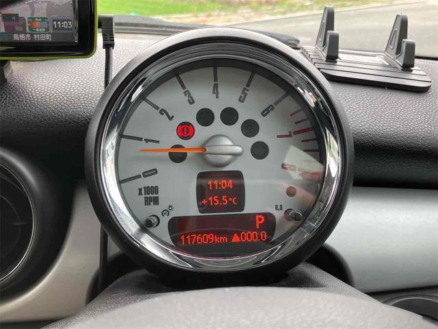 ＭＩＮＩ ワン　ナビ　アルミホイール　キーレスエントリー　電動格納ミラー　ＡＴ　盗難防止システム　ＡＢＳ　エアコン　パワーステアリング　パワーウィンドウ　ＣＤ（4枚目）