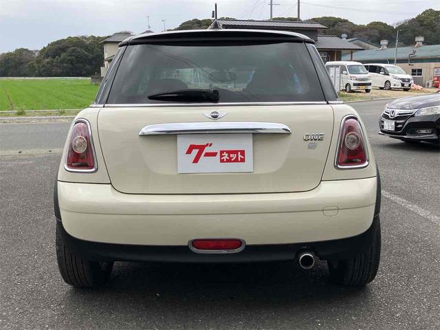 ＭＩＮＩ ワン　ナビ　アルミホイール　キーレスエントリー　電動格納ミラー　ＡＴ　盗難防止システム　ＡＢＳ　エアコン　パワーステアリング　パワーウィンドウ　ＣＤ（21枚目）