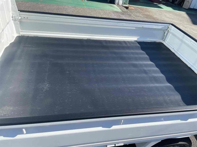 キャリイトラック  4WD MT エアコン 運転席エアバッグ(29枚目)