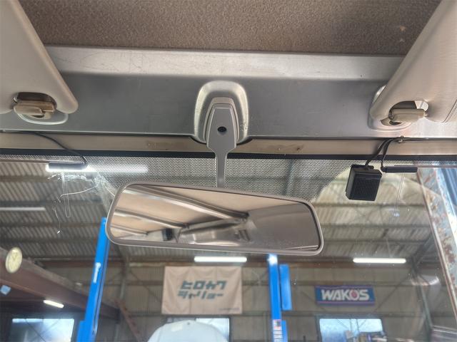 キャラバン ロングＤＸ　ＥＴＣ　バックカメラ　ナビ　ＴＶ　両側スライドドア　ＡＴ　ＤＶＤ再生　ＵＳＢ　エアコン　パワーウィンドウ　運転席エアバッグ（30枚目）