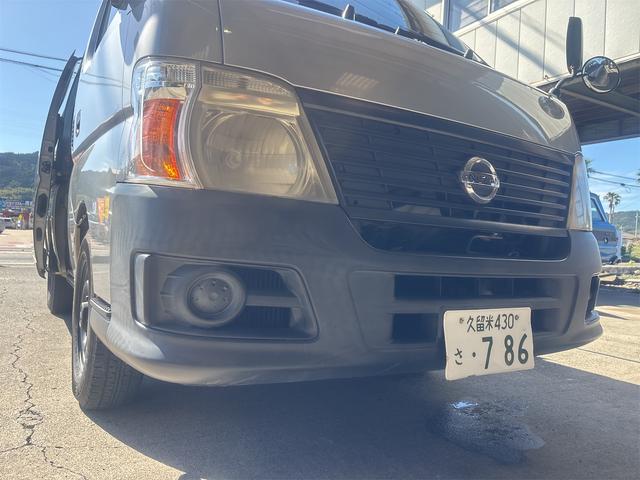 キャラバン ロングＤＸ　ＥＴＣ　バックカメラ　ナビ　ＴＶ　両側スライドドア　ＡＴ　ＤＶＤ再生　ＵＳＢ　エアコン　パワーウィンドウ　運転席エアバッグ（45枚目）
