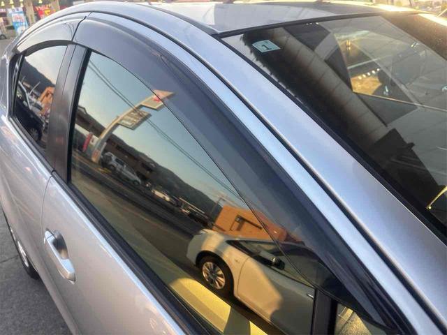 アクア Ｇ　ＥＴＣ　バックカメラ　ナビ　ＴＶ　アルミホイール　キーレスエントリー　電動格納ミラー　ＣＶＴ　衝突安全ボディ　ＡＢＳ　ＥＳＣ　ＣＤ　ＵＳＢ　エアコン　パワーステアリング　パワーウィンドウ（27枚目）