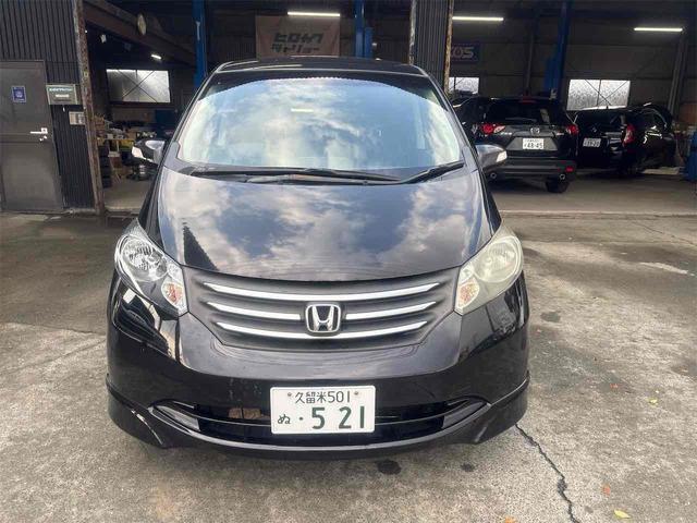 フリード Ｇ　エアロ　ジャストセレクション　ドライブレコーダー　ＥＴＣ　バックカメラ　ナビ　ＴＶ　両側スライド・片側電動　オートライト　スマートキー　電動格納ミラー　３列シート　ウォークスルー　ＣＶＴ　アルミホイール　記録簿　盗難防止システム（2枚目）