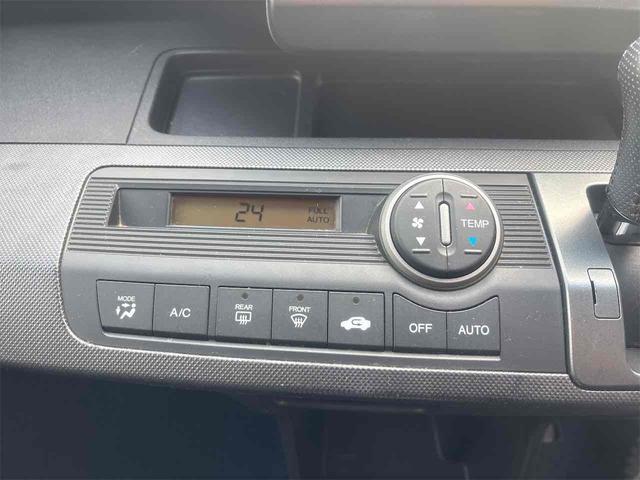 フリード Ｇ　エアロ　ジャストセレクション　ドライブレコーダー　ＥＴＣ　バックカメラ　ナビ　ＴＶ　両側スライド・片側電動　オートライト　スマートキー　電動格納ミラー　３列シート　ウォークスルー　ＣＶＴ　アルミホイール　記録簿　盗難防止システム（21枚目）