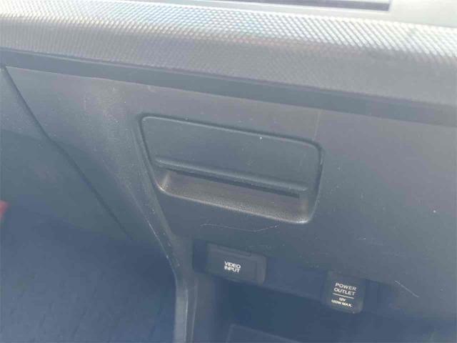 フリード Ｇ　エアロ　ジャストセレクション　ドライブレコーダー　ＥＴＣ　バックカメラ　ナビ　ＴＶ　両側スライド・片側電動　オートライト　スマートキー　電動格納ミラー　３列シート　ウォークスルー　ＣＶＴ　アルミホイール　記録簿　盗難防止システム（37枚目）