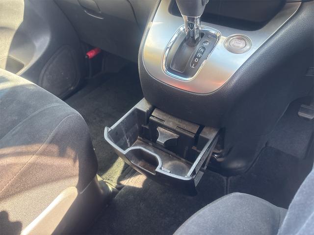 セレナ 20X S-ハイブリッド ETC バックカメラ ナビ TV オートクルーズコントロール レーンアシスト 衝突被害軽減システム 両側スライド・片側電動 オートライト スマートキー アイドリングストップ 電動格納ミラー 3列シート(43枚目)