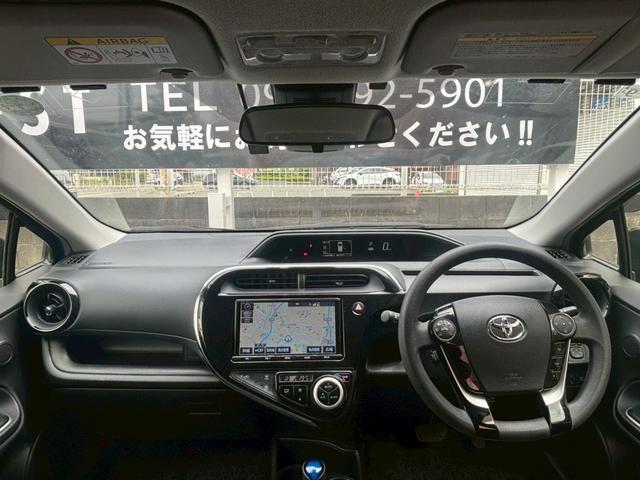 アクア 　純正９インチナビ／Ｂｌｕｅｔｏｏｔｈ／フルセグＴＶ／バックモニター／トヨタセーフティセンス／レーンキープ／ＥＴＣ／スマートキー／プッシュスタート／オートハイビーム／ステアリングリモコン（5枚目）
